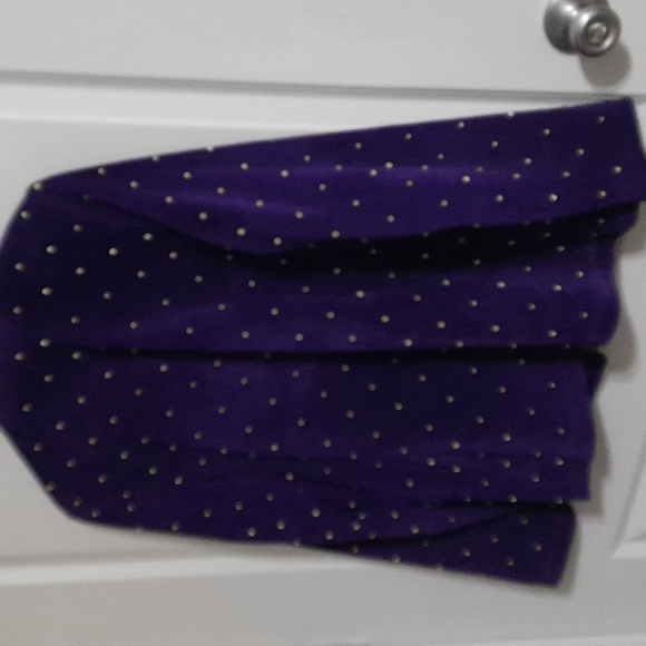 Linea - Picture 3 of 5